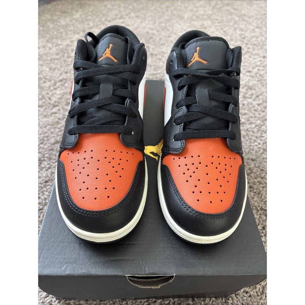AIR JORDAN 1 LOW BLACK STARFISH WHITE 553560-081 BOYS GRADE SCHOOL SIZE 6.5Y New